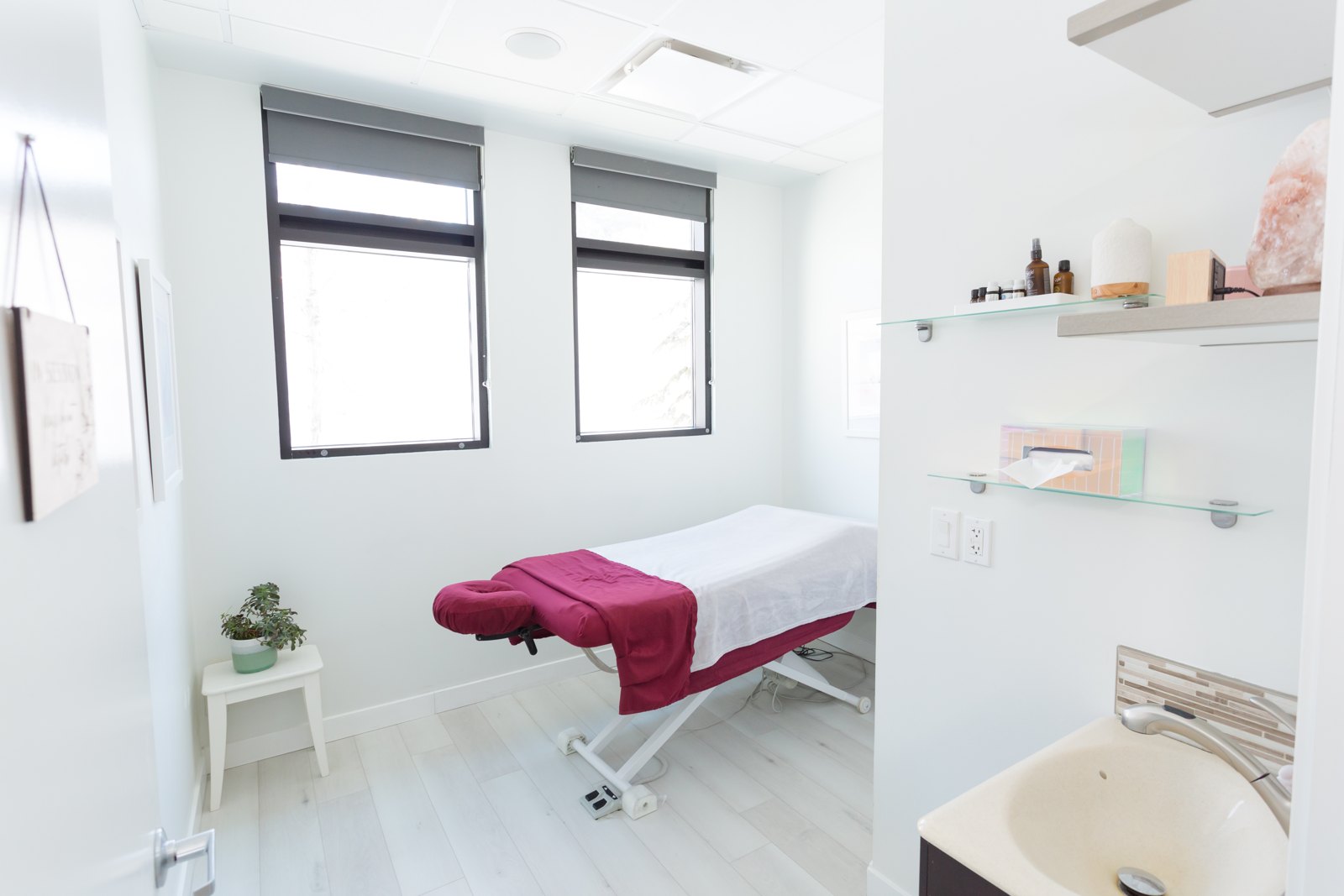 McKenzieLake-Massage-Room-5