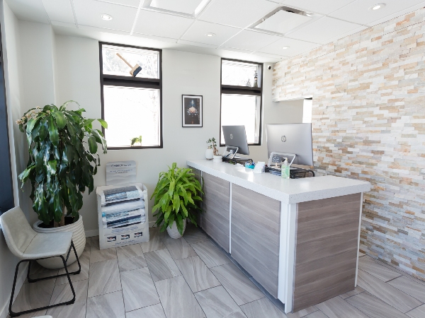 Reception MckenzieLakeChiropractic Reception-MckenzieLake Chiropractic